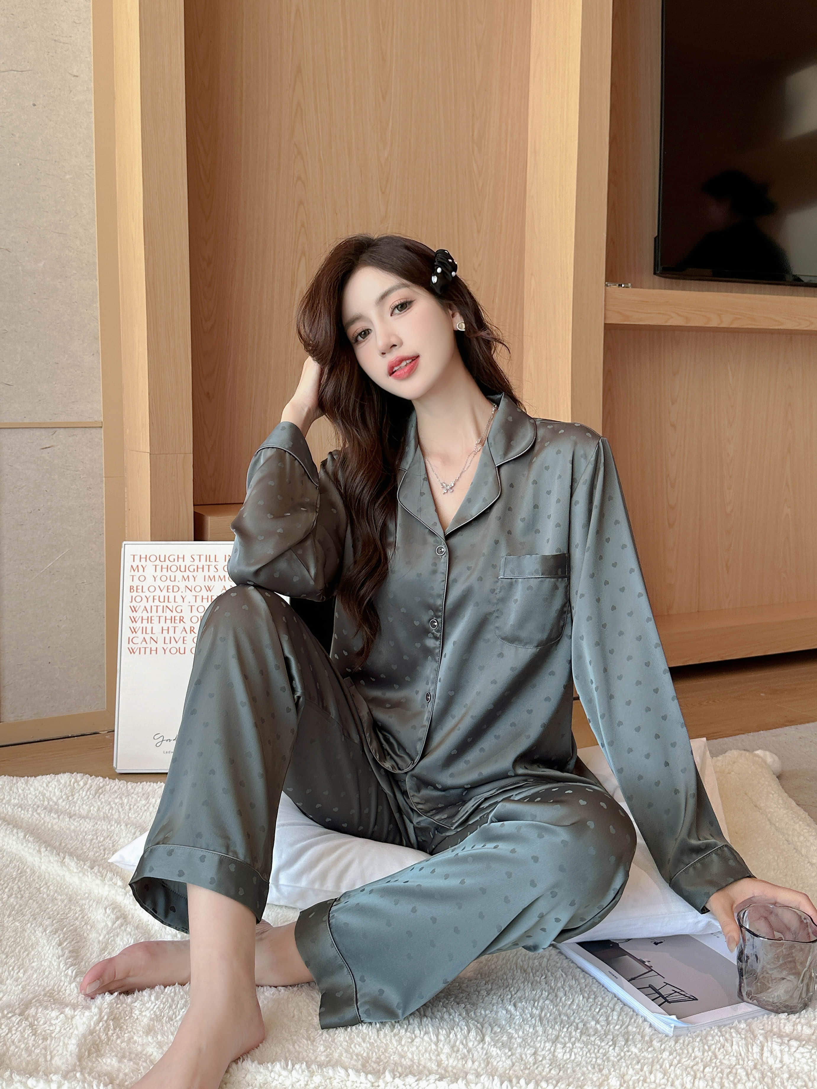 Wholesale Womens Short Silk Robe Set